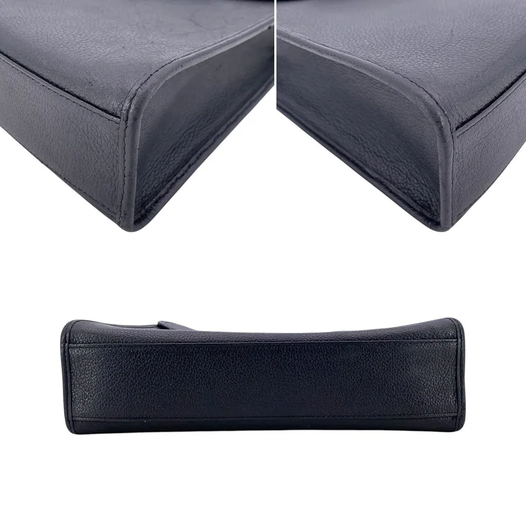 Saint Laurent Shoulder Bag Vintage Trapeze Black Leather Good - Model View