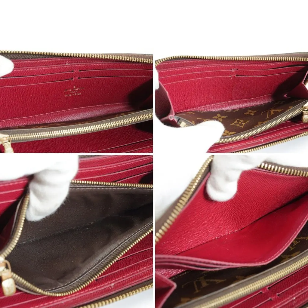 Louis Vuitton Wallet Brown Canvas Good - Model View