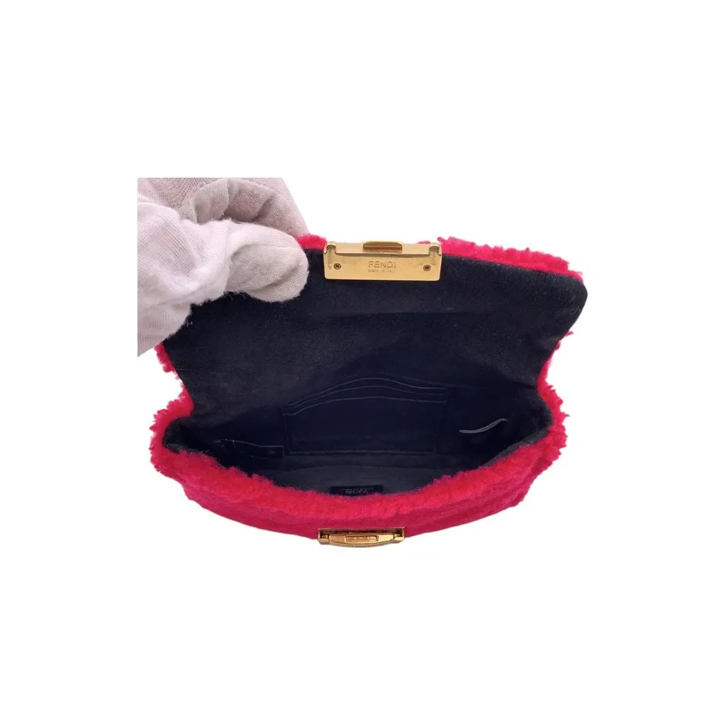 Fendi Shoulder Bag Baguette Red Shearling Good - Box View