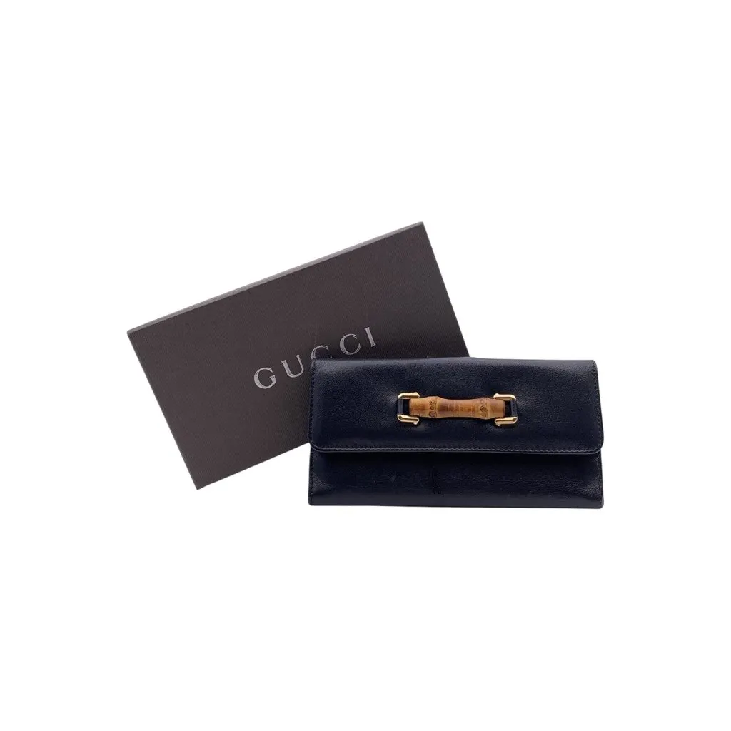 Gucci Wallet Black Leather Good - Back View
