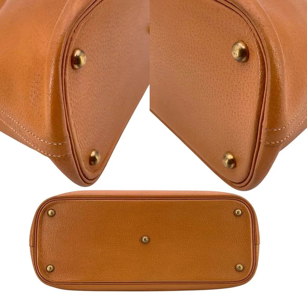 Hermes Handbag Vintage Bolide Beige Leather Good - Model View