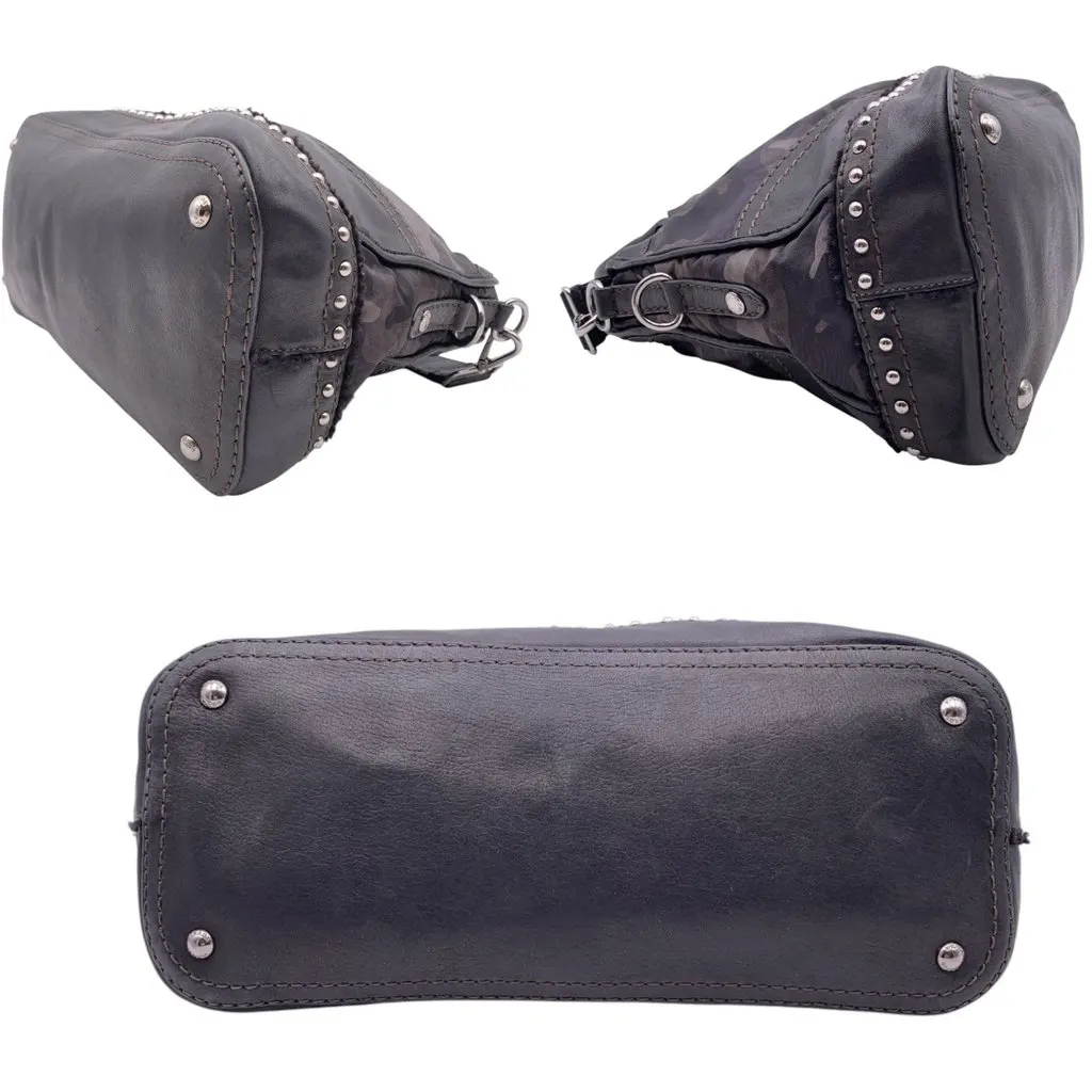 Prada Handbag Tessuto Black Good - Model View