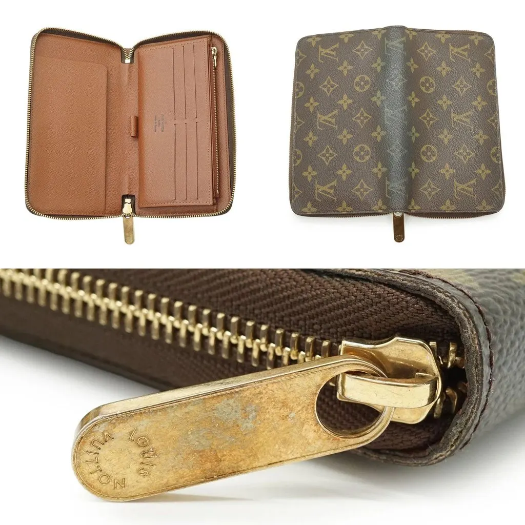 Louis Vuitton Wallet Brown Canvas Good - Model View