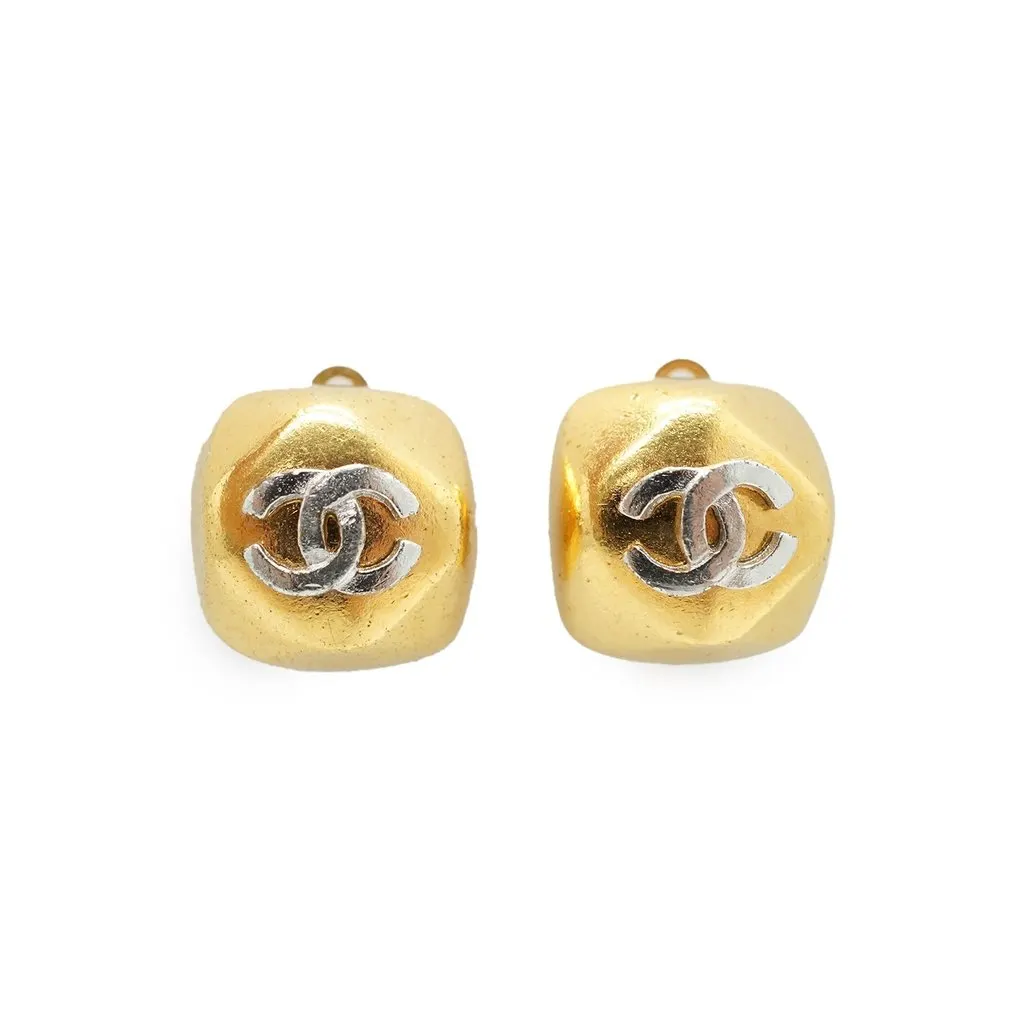 Chanel Earrings Gold Good - Front View