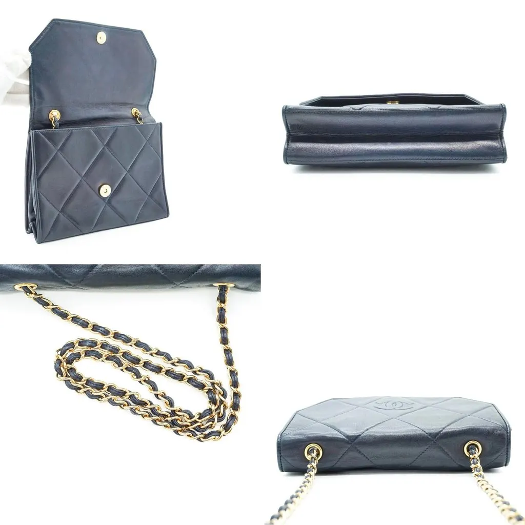 Chanel Shoulder Bag Vintage CC Blue Leather Good - Box View