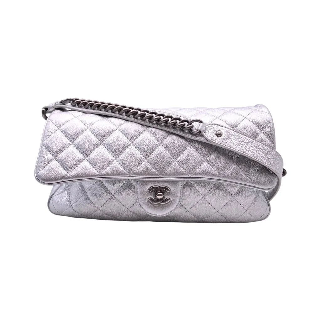 Chanel Shoulder Bag Timeless/Classique Grey Leather Good - Front View