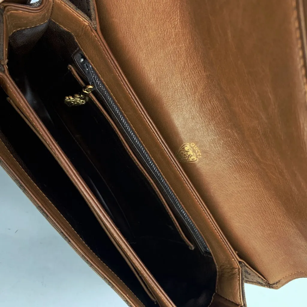 Gucci Shoulder Bag Vintage Micro GG Brown Leather Good - Model View