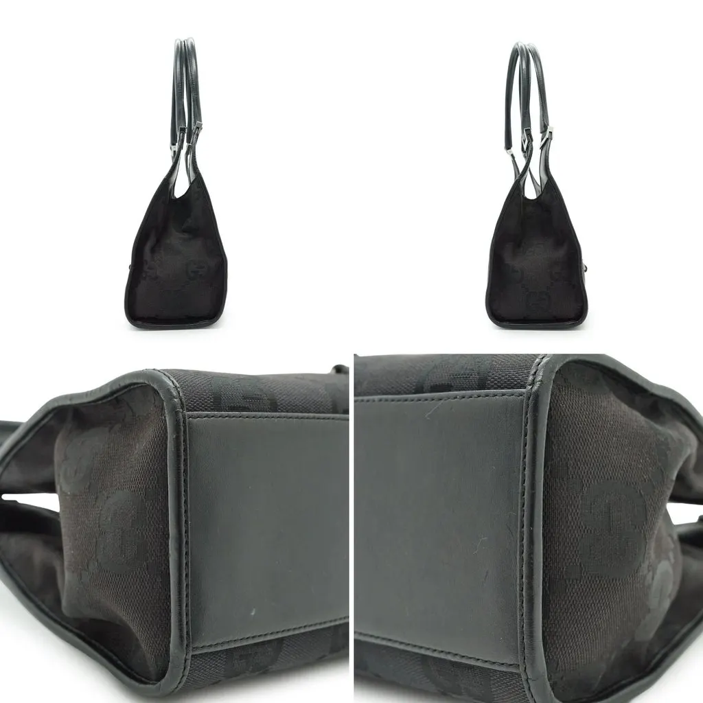 Gucci Hobos Vintage Jackie Black Canvas Good - Model View