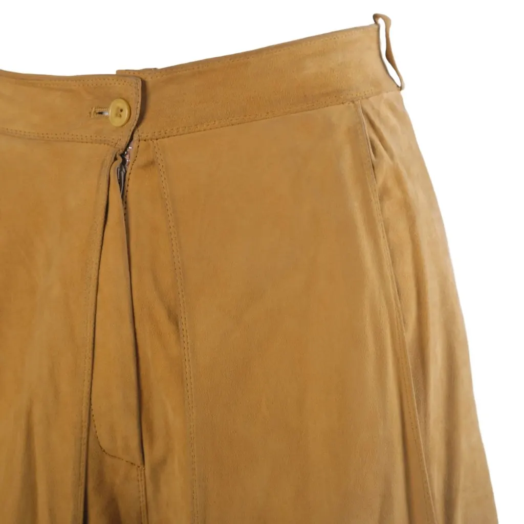 Gianfranco Ferre Gianni Versace Vintage Ochre Suede Bermuda Shorts - '80s Brown Suede Good - Model View