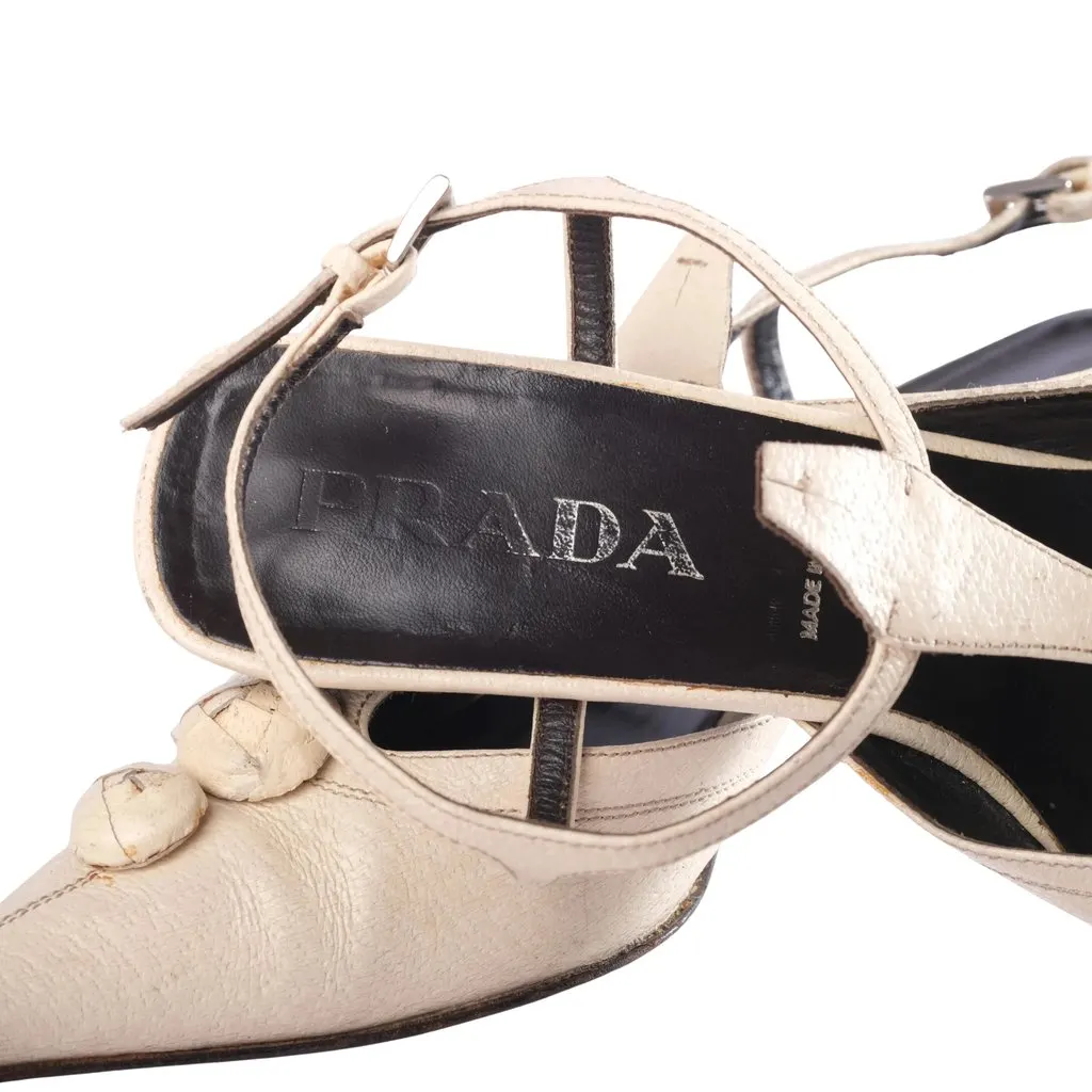 Prada Fall/Winter 2000 Ivory Leather Pointed-Toe Slingback Pumps - '00s White Leather Good - Box View