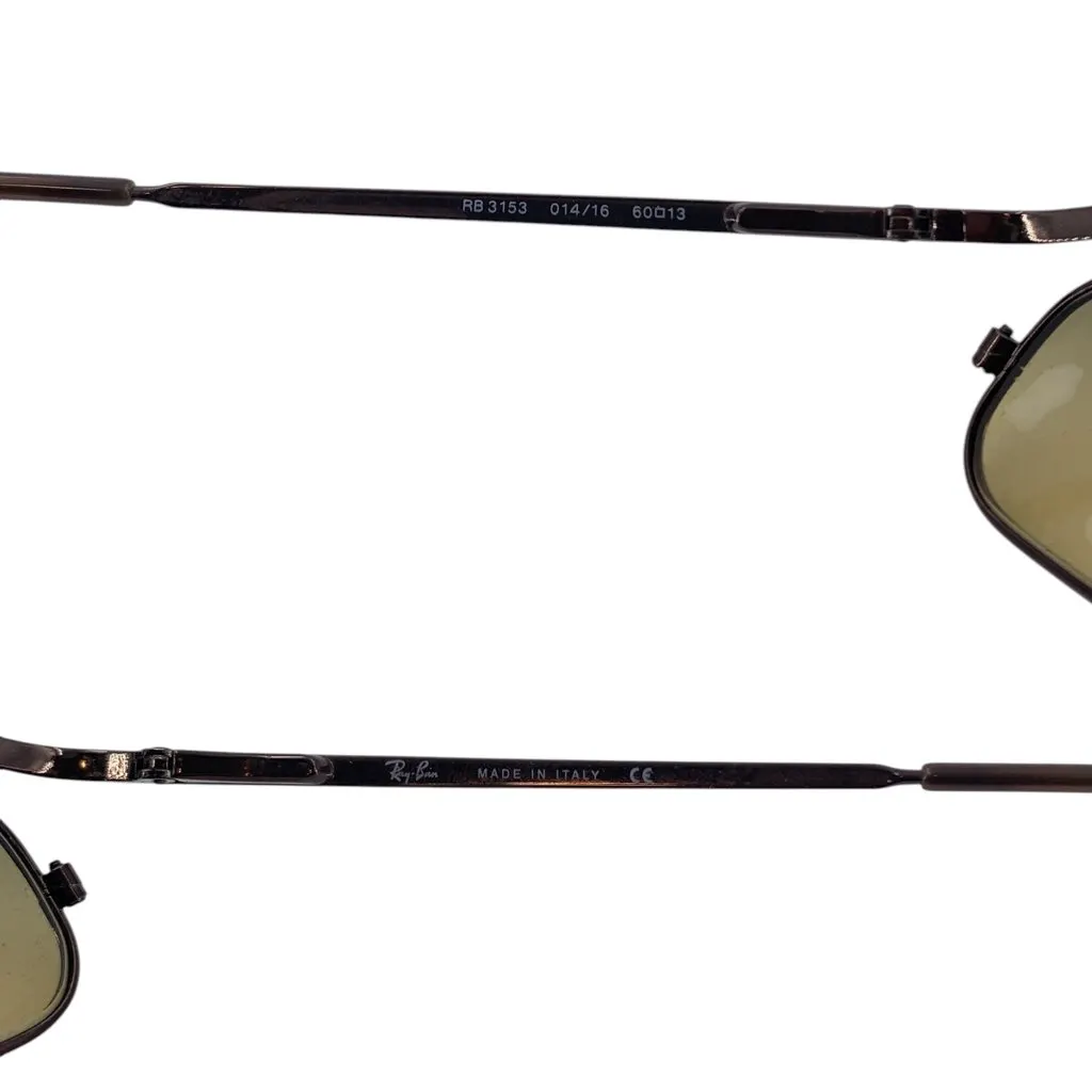 Ray-Ban Sunglasses Black Good - Box View