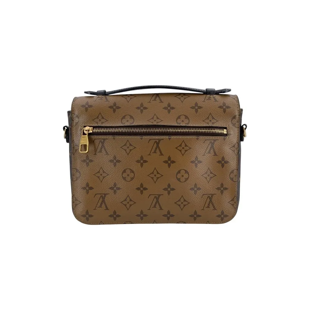 Louis Vuitton Shoulder Bag Metis Red Canvas Good - Inside View