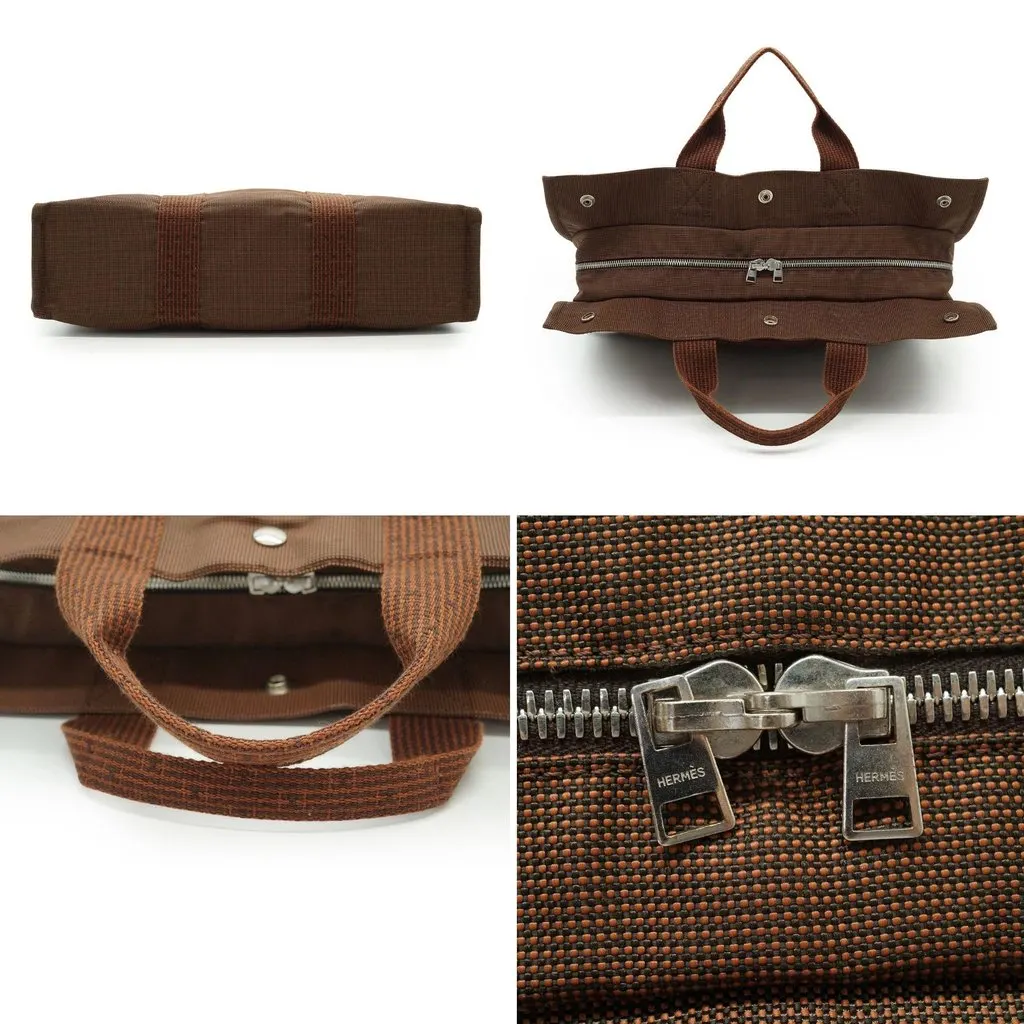Hermès Shoulder Bag Herline Brown Canvas Good - Model View