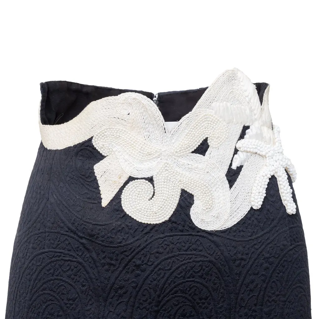 Unsigned Embroidered Skirt - '80s Red Cotton Good - Box View