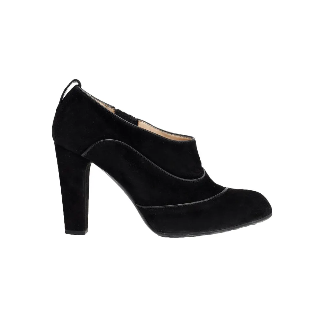 Tod's Ankle Boots - '10s Black Suede Good - Front View