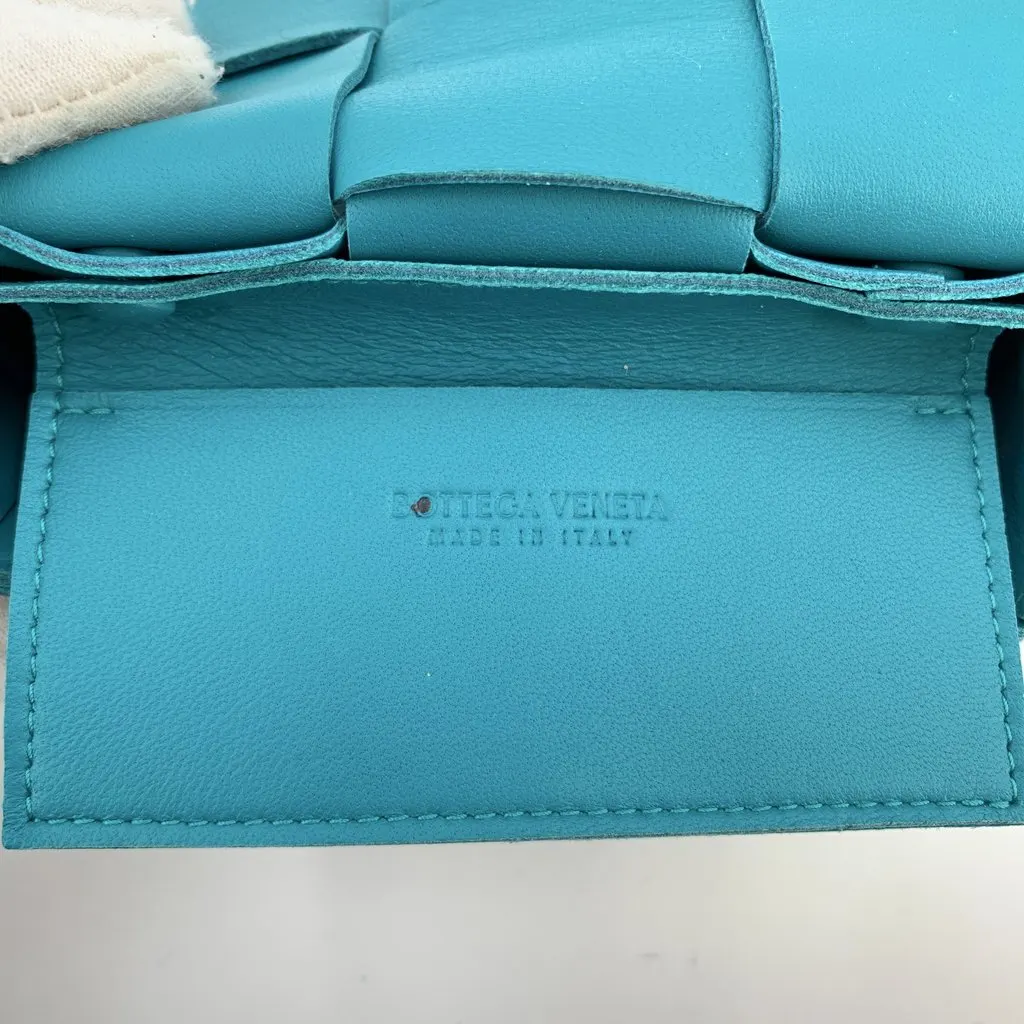 Bottega Veneta Crossbody Bag Cassette MultiColor Leather Good - Model View