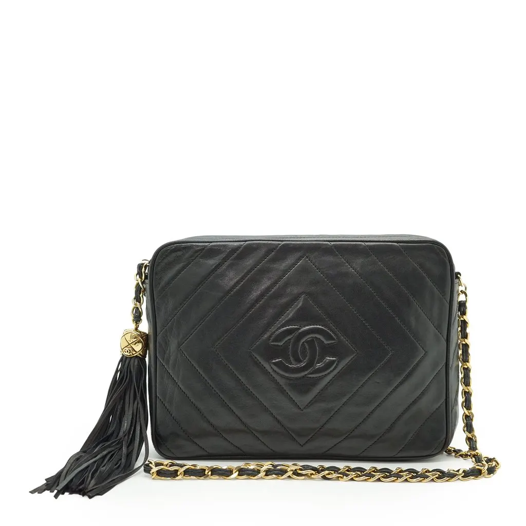 Chanel Shoulder Bag Vintage Camera Bag Red Leather Good - Front View