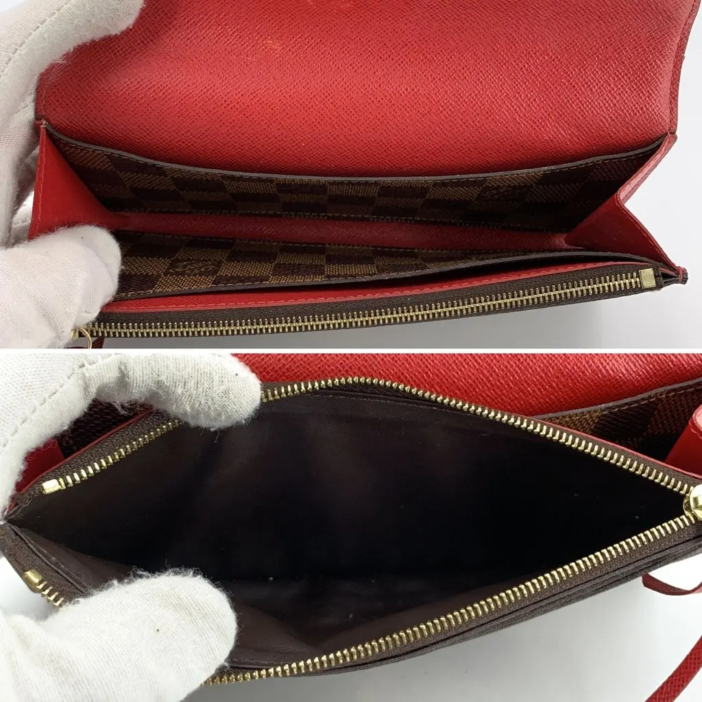 Louis Vuitton Wallet Brown Canvas Good - Model View