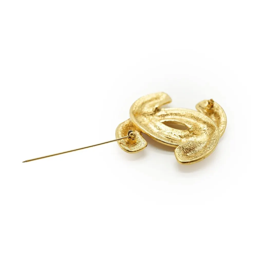 Chanel Brooch Gold Good - Inside View