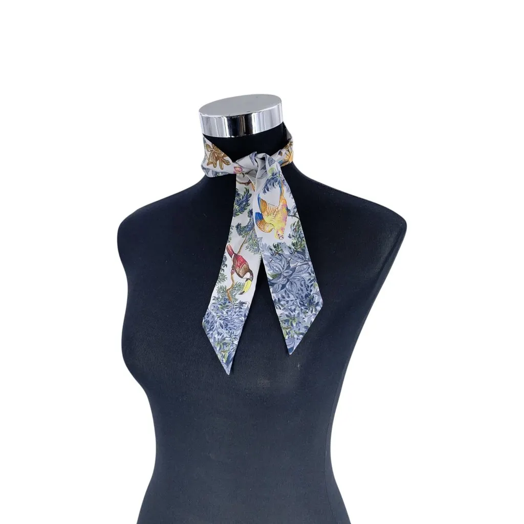 Hermès Scarf Grey Silk Good - Back View