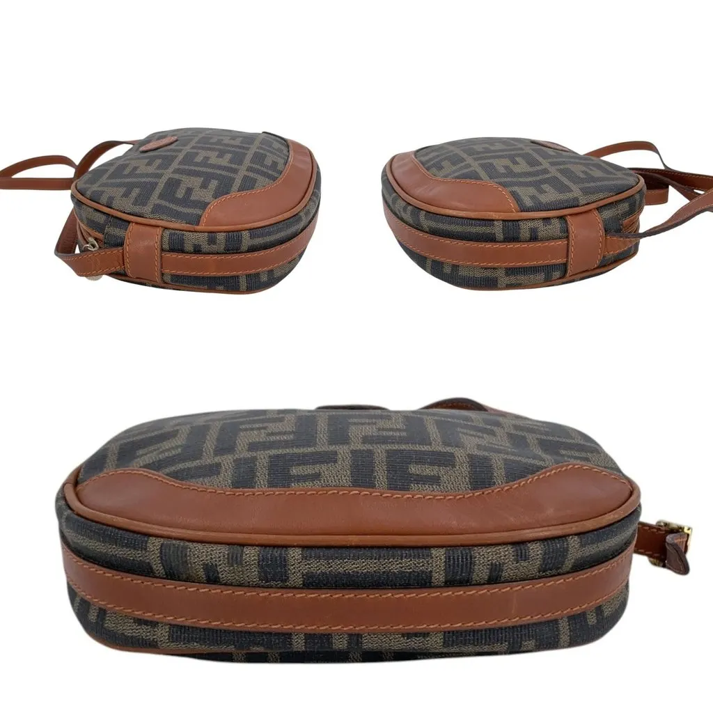 Fendi Crossbody Bag Vintage Zucca Oval Brown Canvas Good - Model View