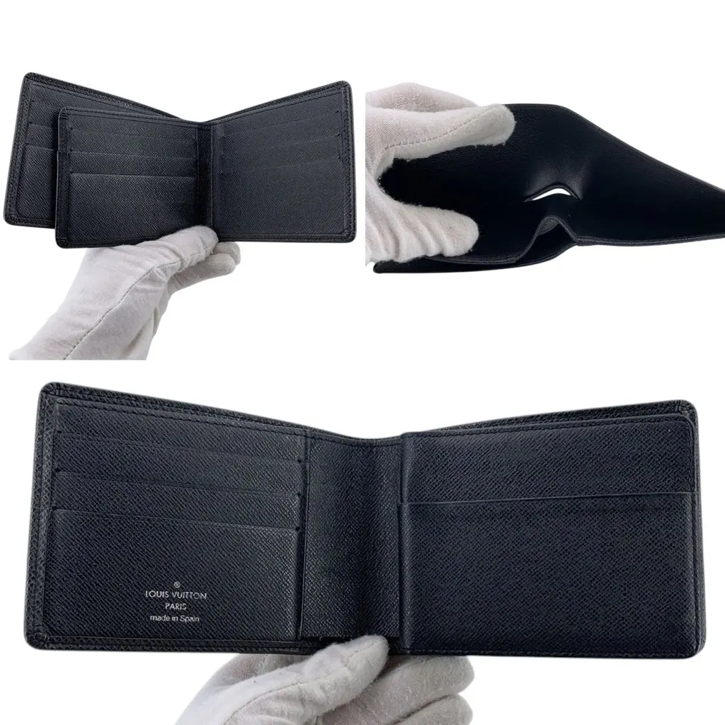 Louis Vuitton Wallet Black Leather Good - Model View