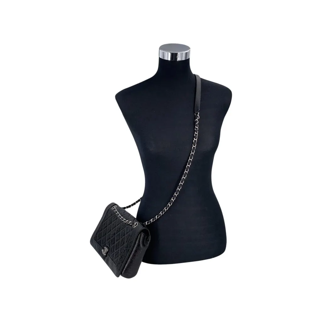 Chanel Shoulder Bag Bi-quilted Black Leather Good - Back View