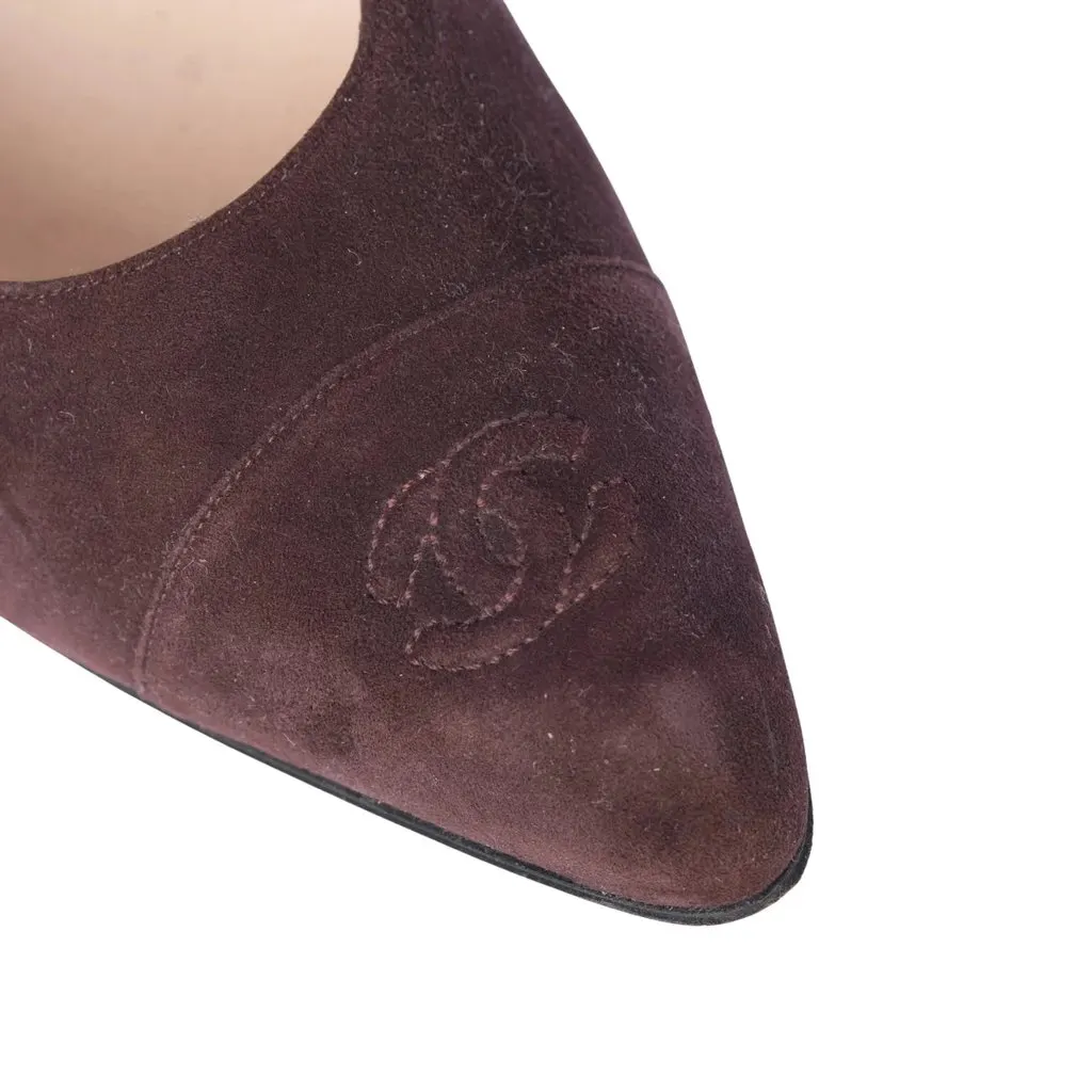 Chanel Chocolate Brown Suede CC Pumps - '90s Brown Suede Good - Model View