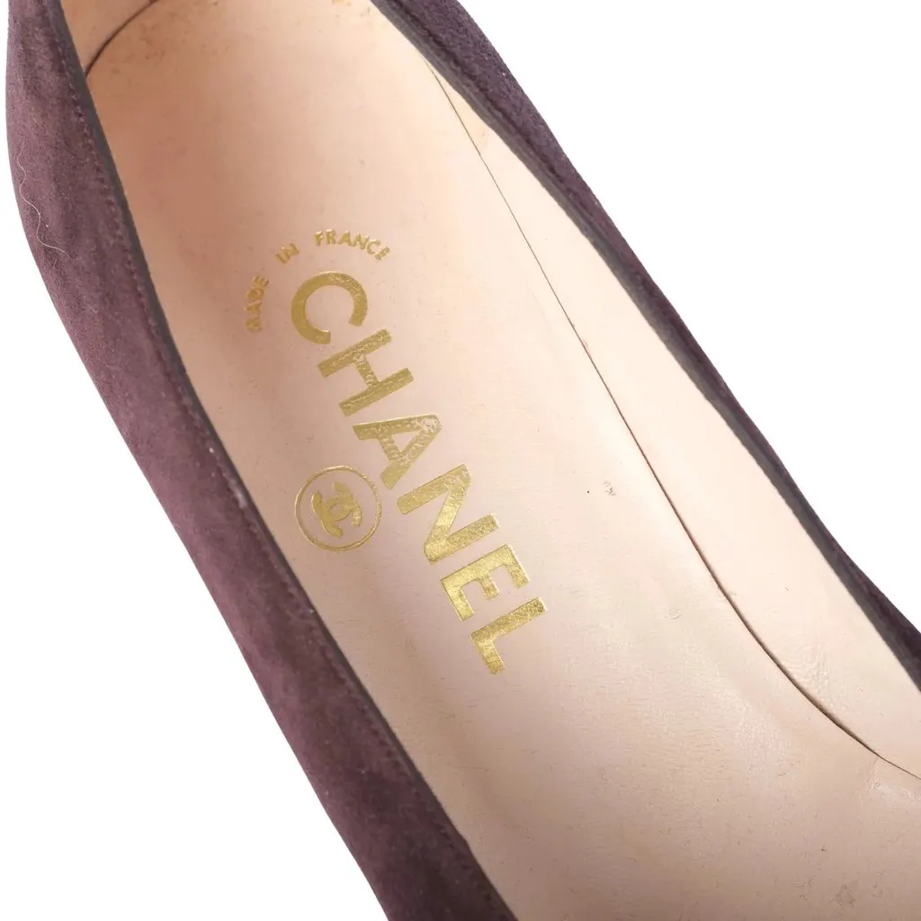 Chanel Chocolate Brown Suede CC Pumps - '90s Brown Suede Good - Box View