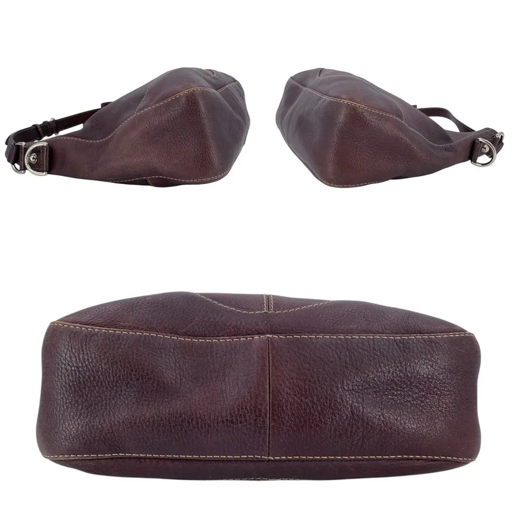 Gucci Shoulder Bag Charlotte Burgundy Leather Good - Model View