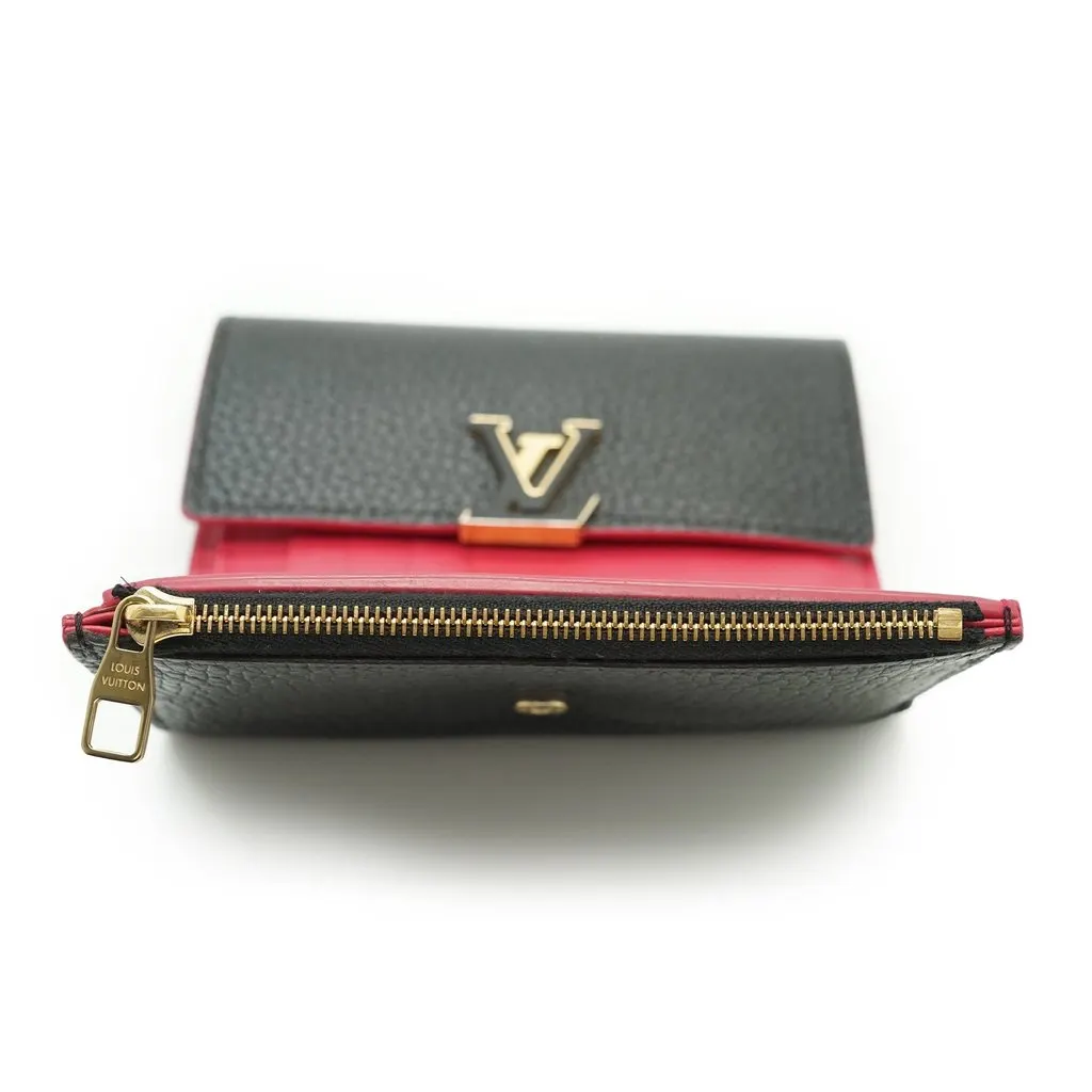 Louis Vuitton Wallet Black Leather Good - Inside View