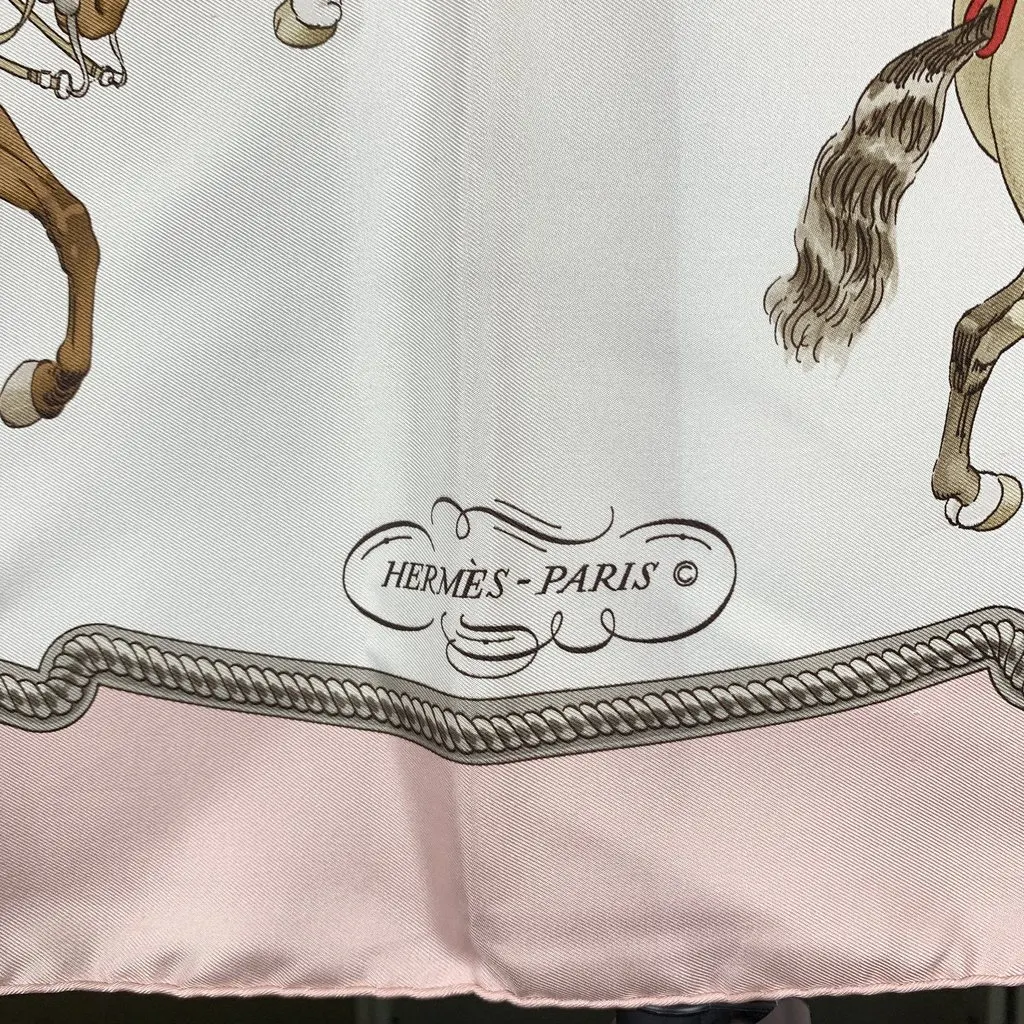 Hermès Scarf White Silk Good - Inside View
