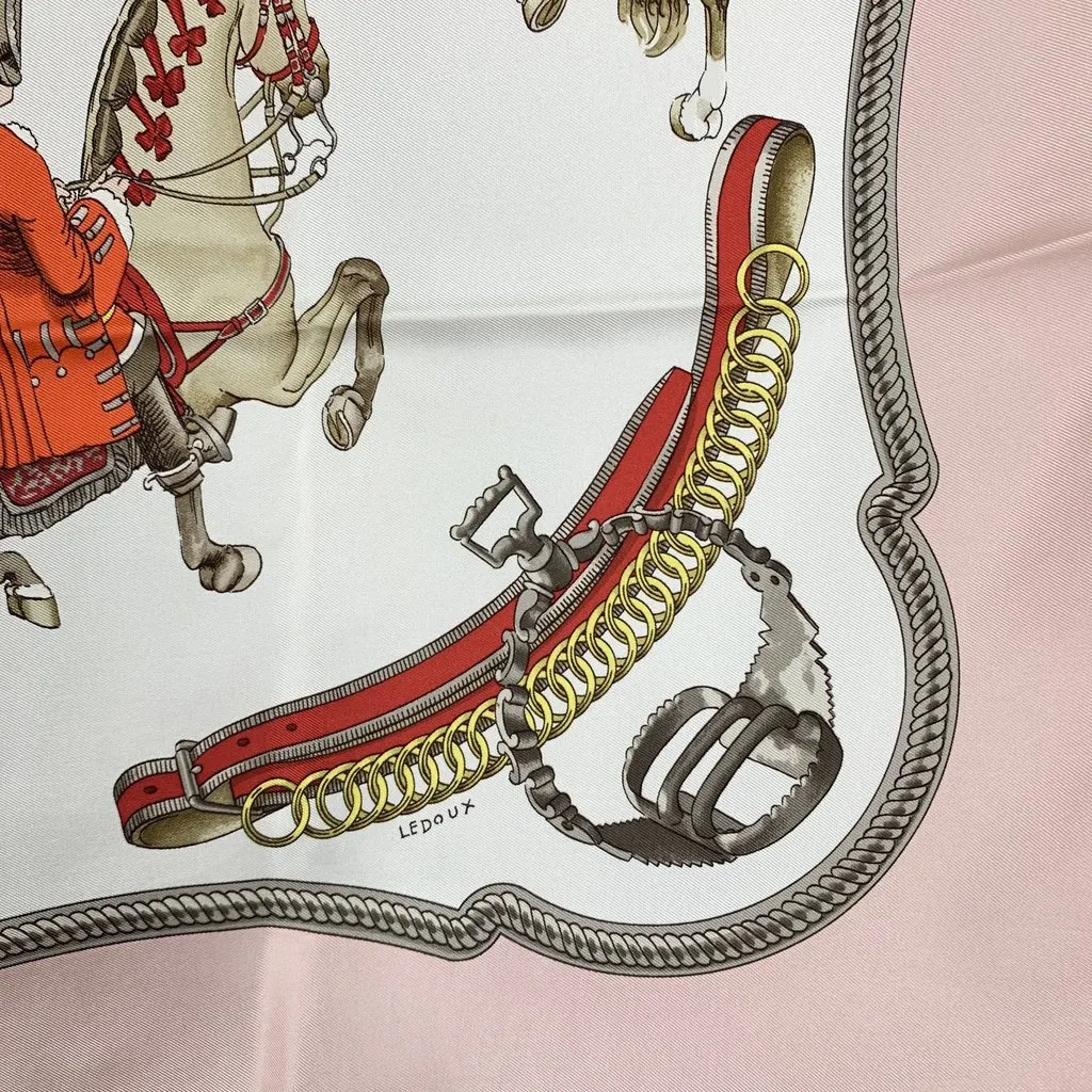 Hermès Scarf White Silk Good - Model View