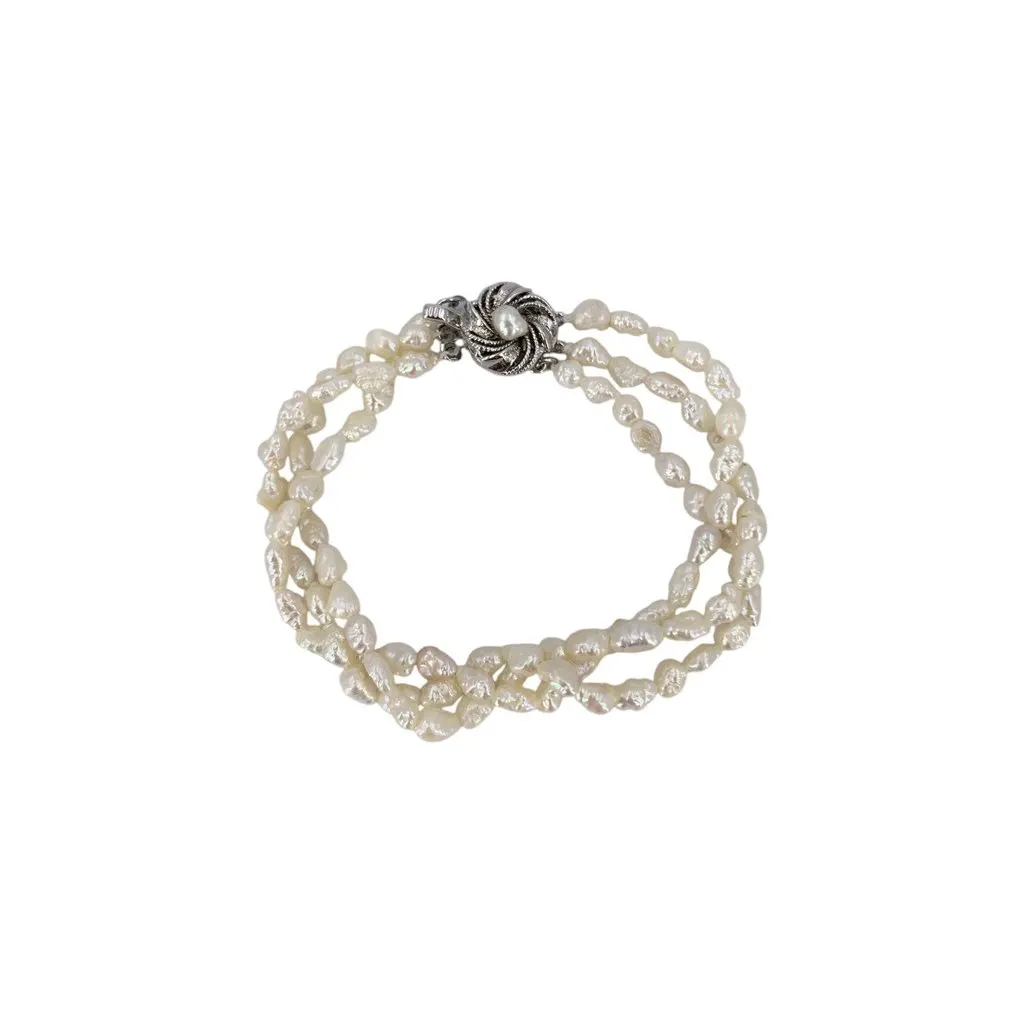 Unsigned Bracelet White Good - Front View