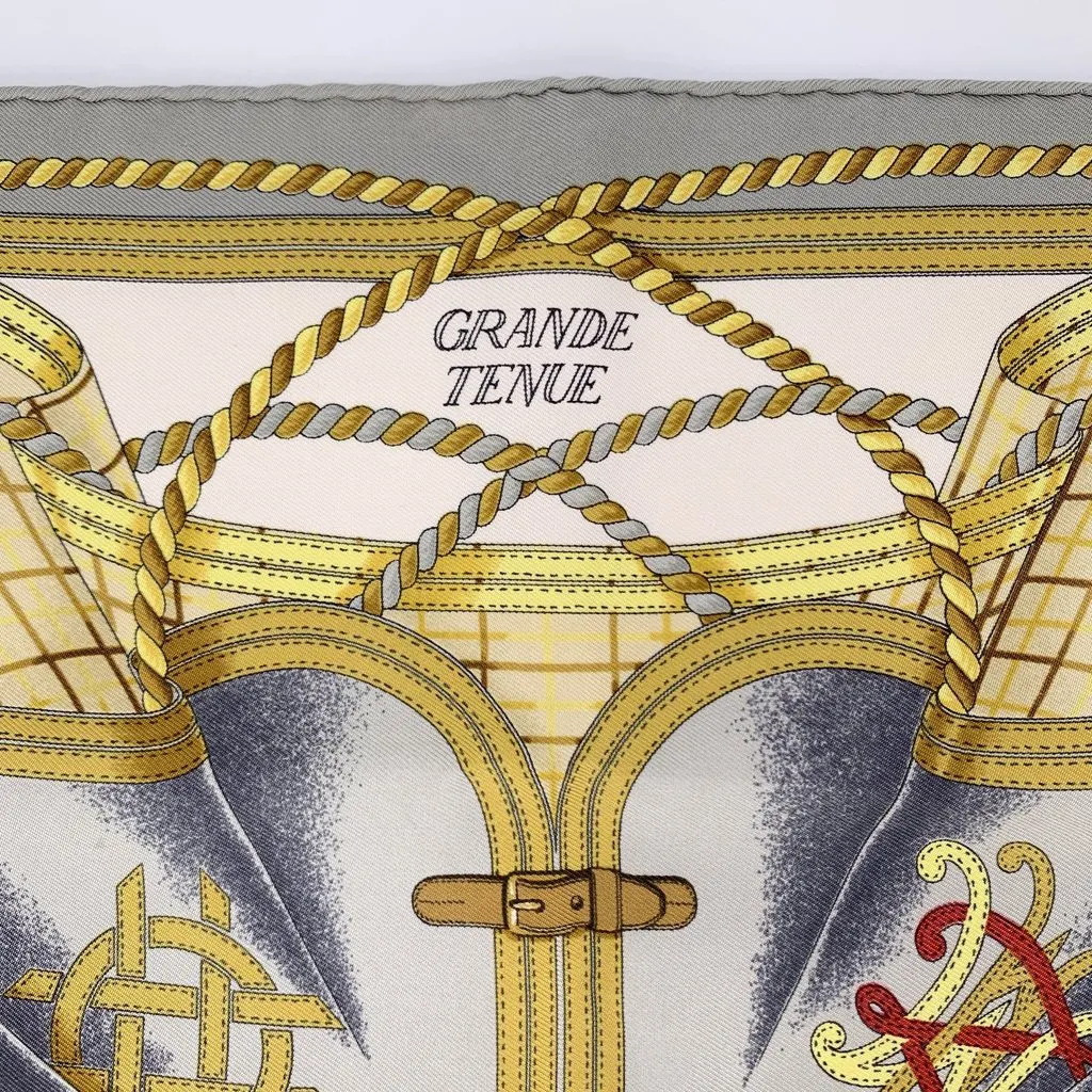 Hermès Scarf White Silk Good - Inside View