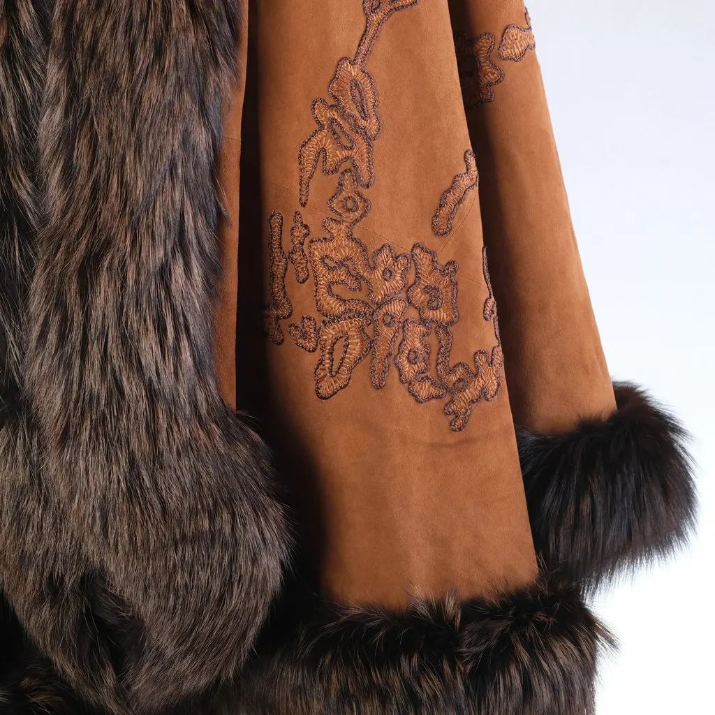 Unsigned Adrienne Landau Vintage Brown Embroidered Suede & Fox Fur Cape - '90s Brown Suede Good - Box View