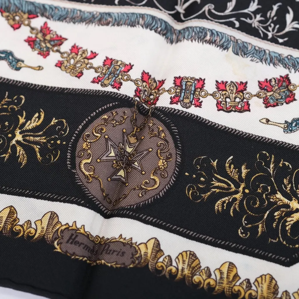 Hermès “Ludovicus Magnus” Black, Ivory & Gold Silk Gavroche 42 Scarf By Françoise De La Perrière - '90s White Silk Good - Inside View