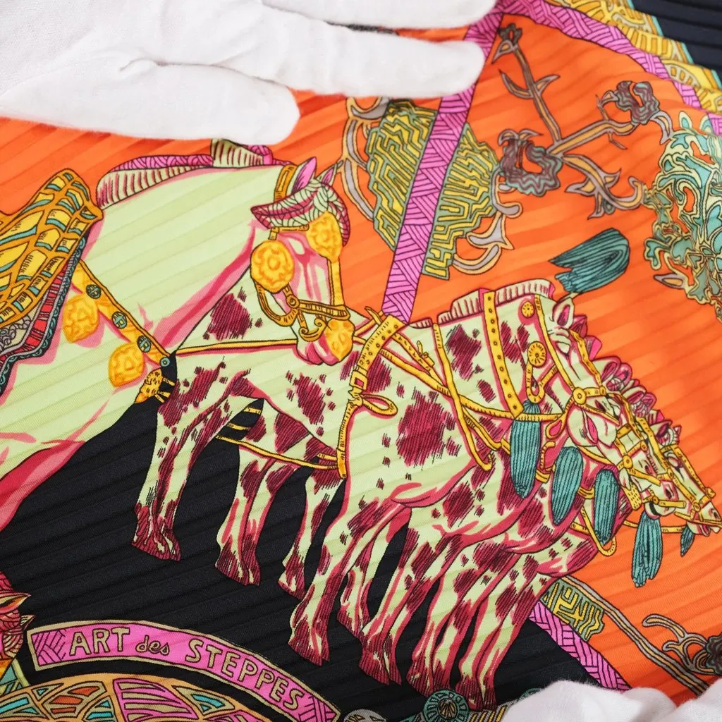 Hermès Art Des Steppes Plissé Silk Scarf By Annie Faivre - '00s Black Silk Good - Model View