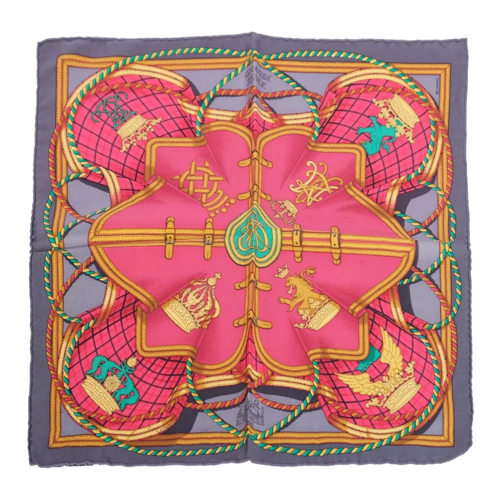 Hermès Vintage Grande Tenue Pink, Grey & Green Silk Gavroche 45 Scarf by Henri d’Origny - '90s Grey Silk Good - Front View