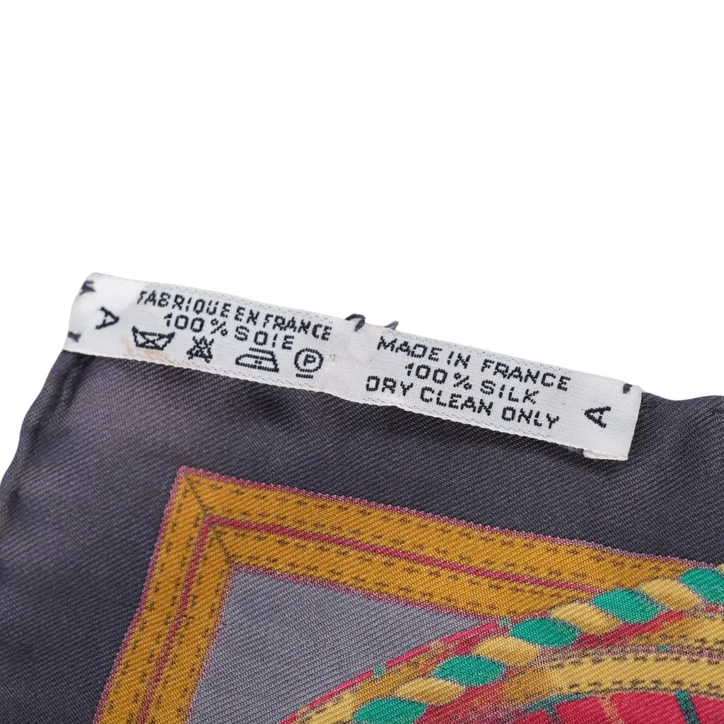 Hermès Vintage Grande Tenue Pink, Grey & Green Silk Gavroche 45 Scarf by Henri d’Origny - '90s Grey Silk Good - Box View