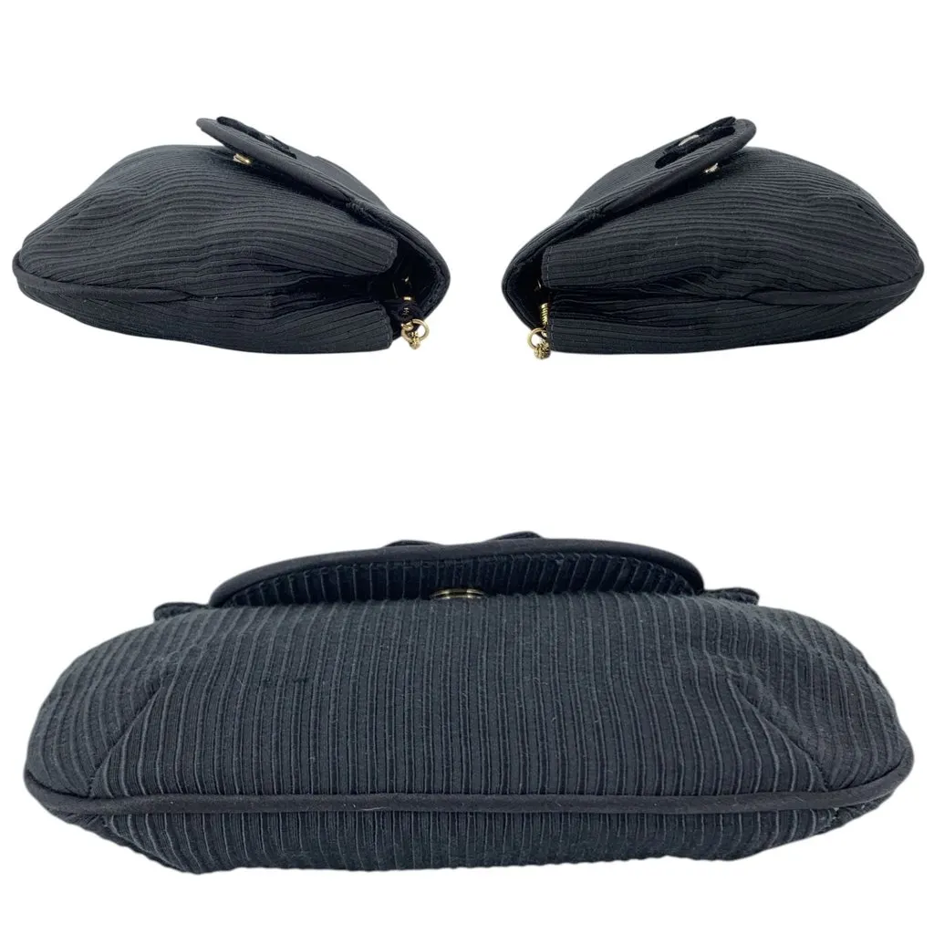 Gucci Shoulder Bag Vintage Ribbed Fabric Evening Black Velvet Good - Model View