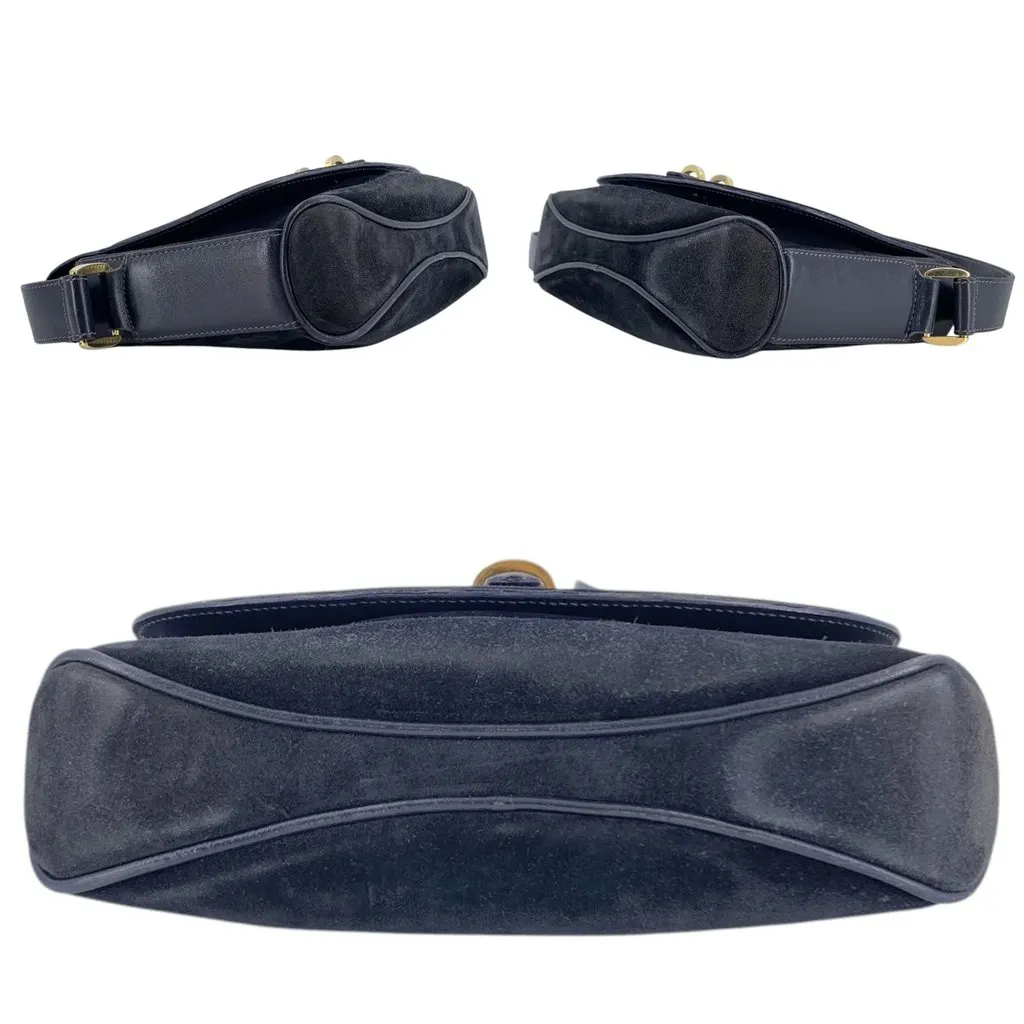 Gucci Shoulder Bag Vintage Navy Suede Shoulder Bag Navy Suede Good - Model View
