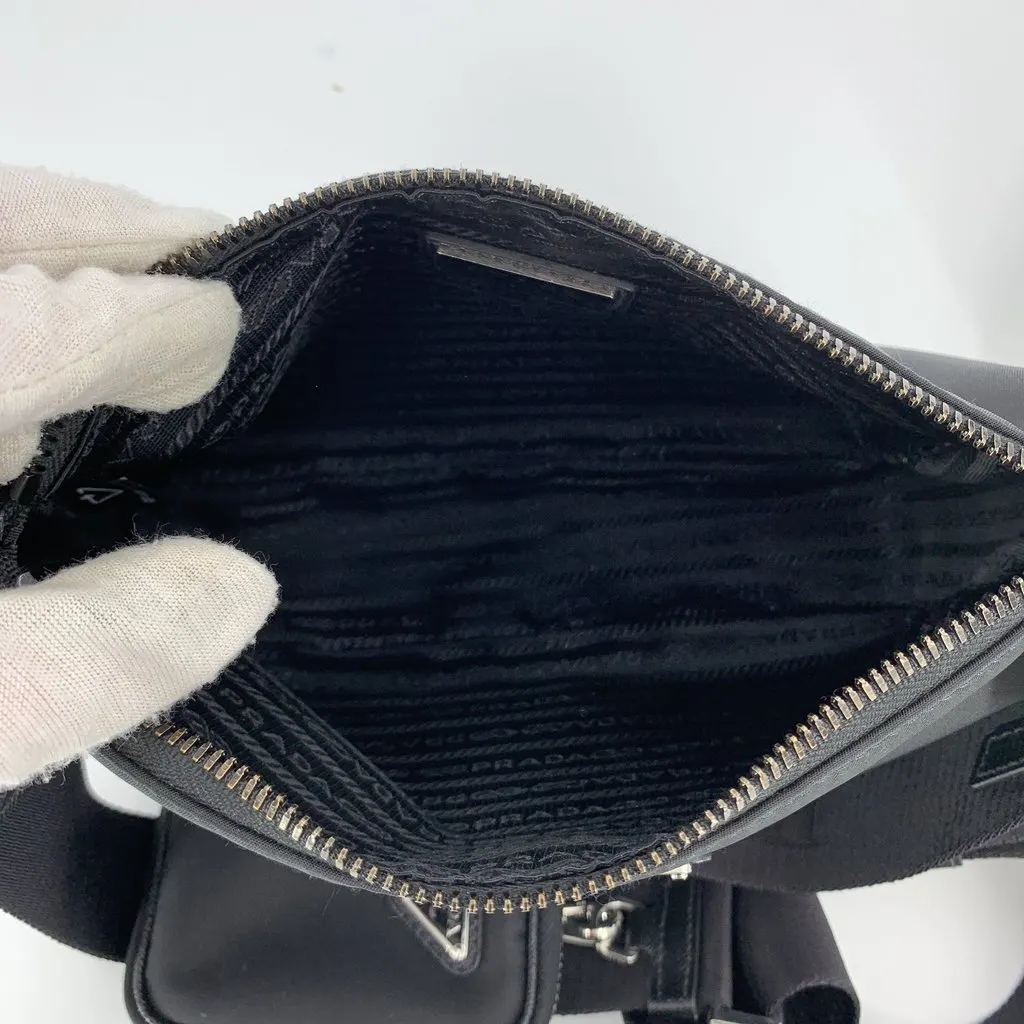 Prada Shoulder Bag Re-Nylon Black Polyamide Good - Box View