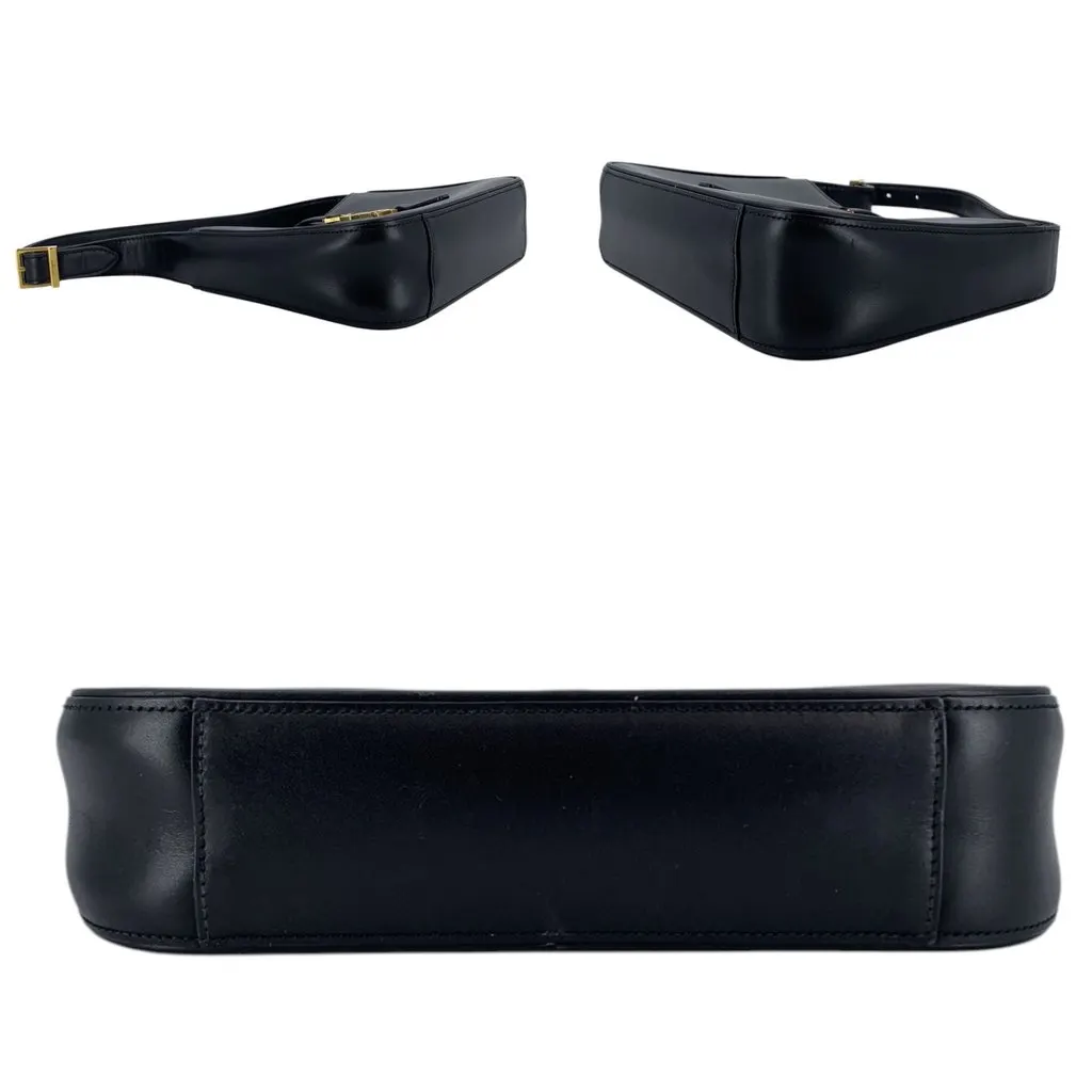 Saint Laurent Shoulder Bag Le 5 a 7 Black Leather Good - Model View