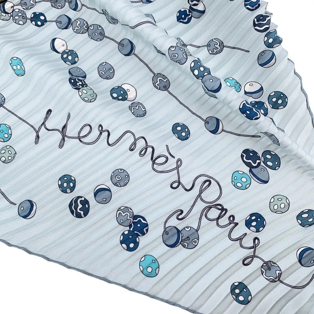 Hermès Scarf Navy Silk Good - Model View
