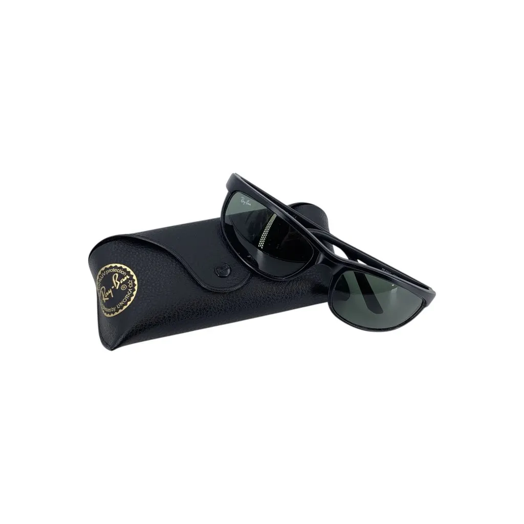 Ray-Ban Sunglasses Black Good - Back View