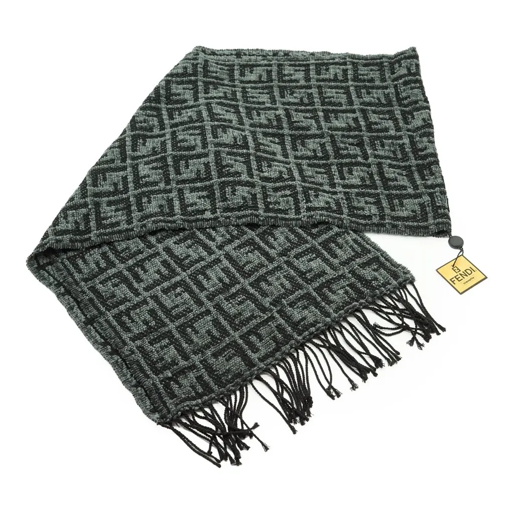 Fendi Scarf Grey Good - Box View