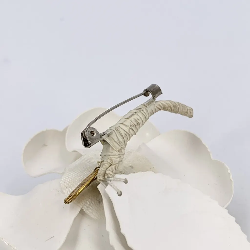 Chanel Brooch Camel Leather Good - Box View