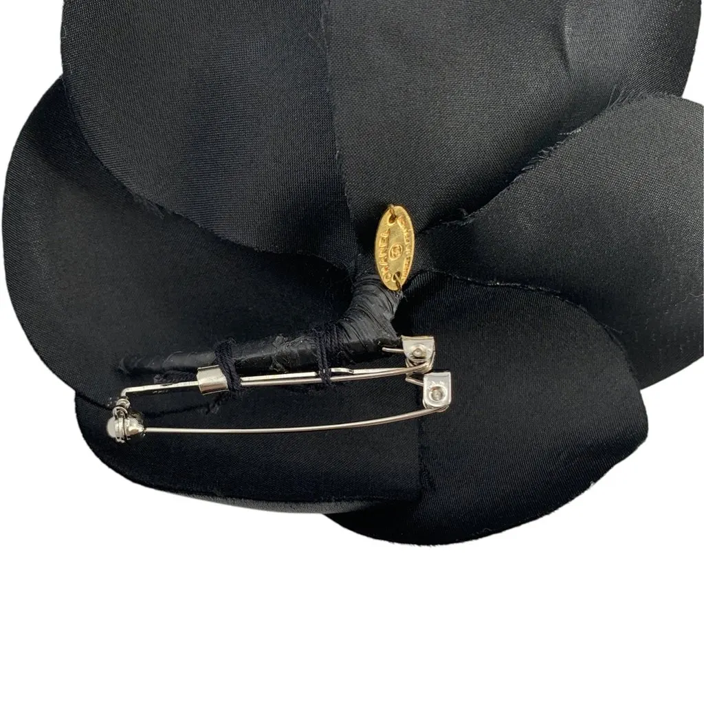 Chanel Brooch Camel Satin Good - Box View
