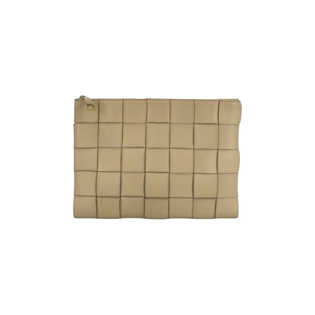 Bottega Veneta Clutch Bag Intrecciato Leather Beige Leather Good - Front View